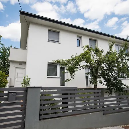 New Apartments Zagreb Exterior photo